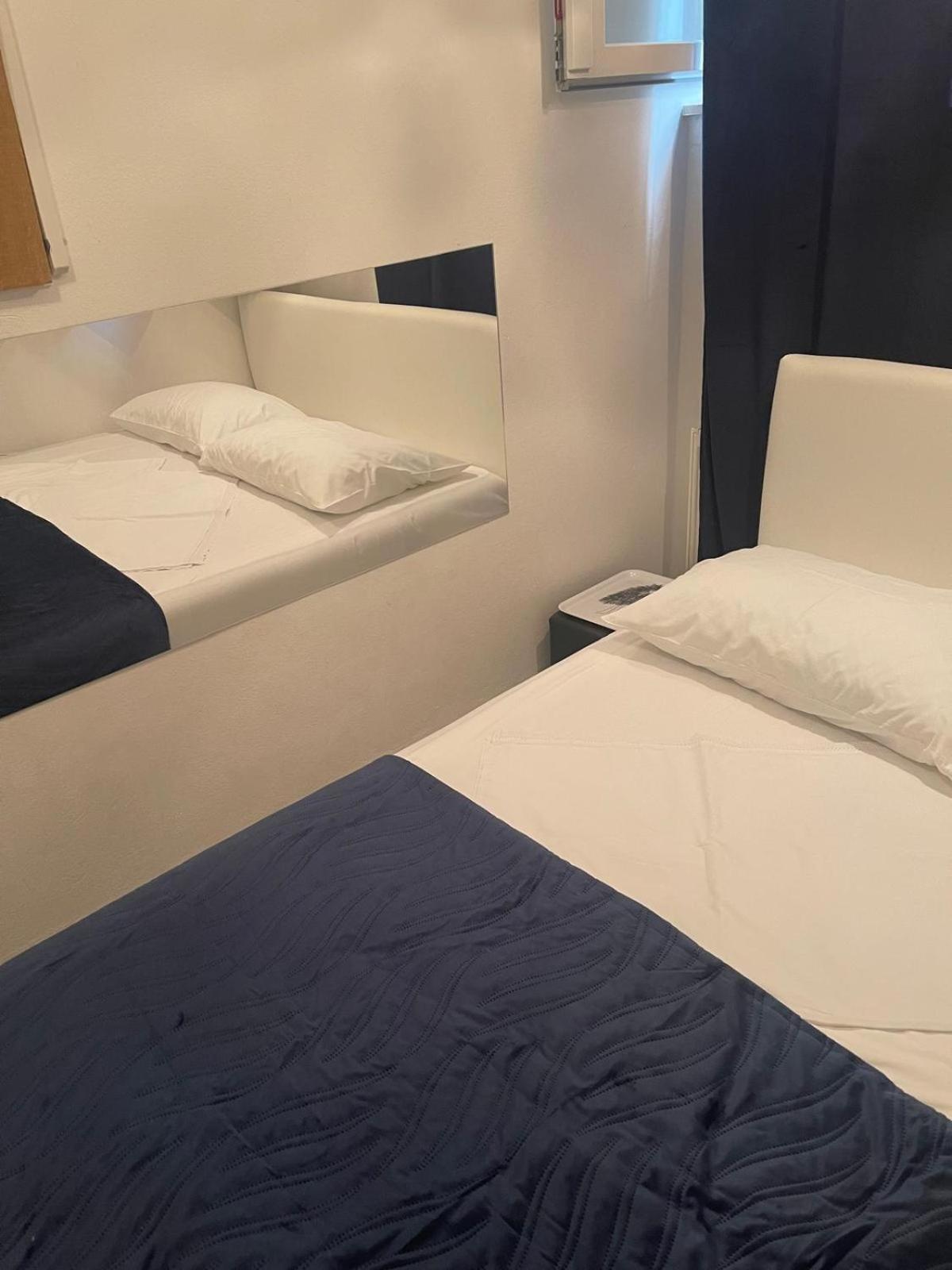 Apartmani SEA VIEW Lokva Rogoznica Bagian luar foto